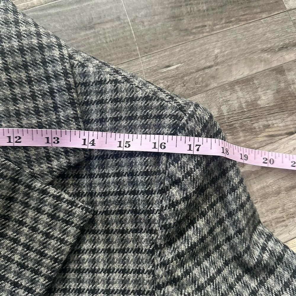 Vintage Lord & Taylor Black And Grey Plaid Petite (10) Women’s Blazer - Picture 7 of 8